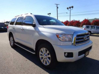 buy-2013-toyota-sequoia-platinum-gcc-spec-whatsapp-chat-4915145728137-big-0