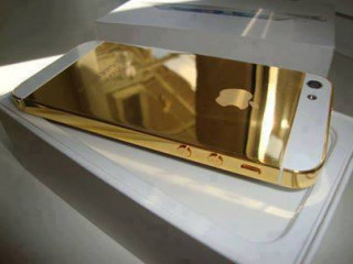 for-sale-apple-iphone-5-gold-blackberry-porsche-gold-blackberry-z10q10q5bb-pin-2a837396-big-0